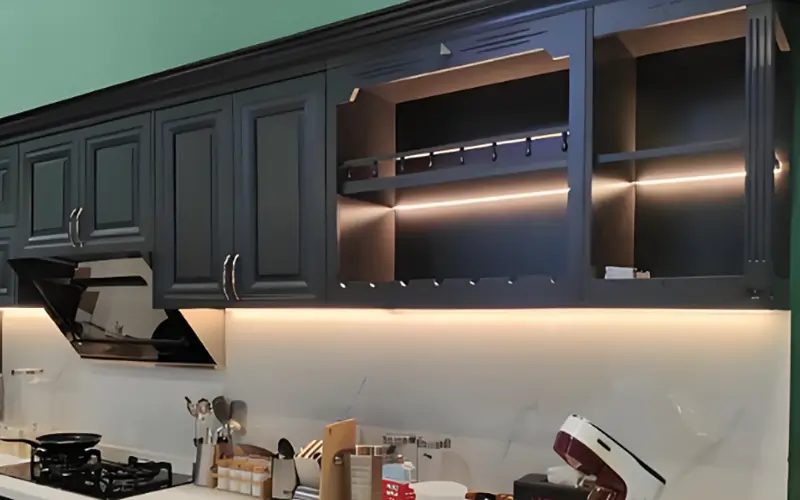 Por qué instalar cintas luminosas LED en la cocina