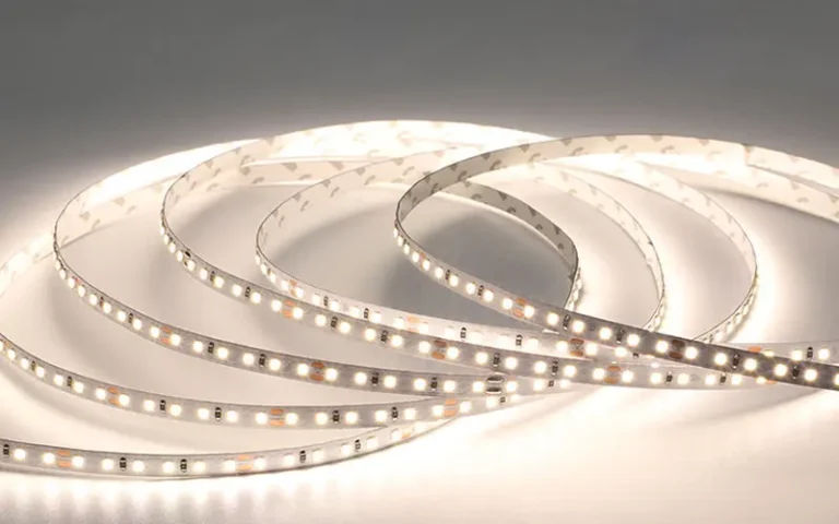 Quali applicazioni illuminotecniche scelgono il nastro LED