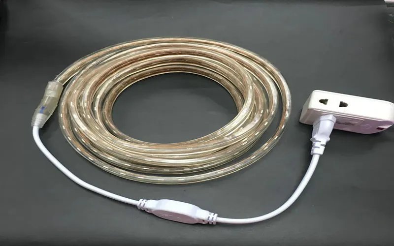 230V LED strip licht voor groothandel levering, hoge spanning LED strip geschikt voor grootschalige verlichtingsprojecten