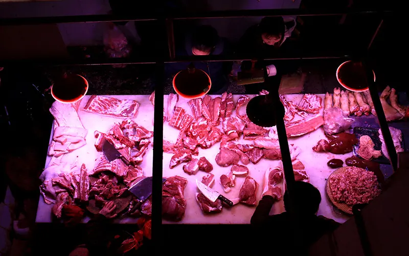 LED-strips til køddisplays, der forbedrer friskhed og farve i slagterdisken