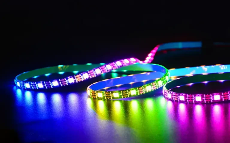 WS2812 vs WS2813 LED strip comparison showing signal backup feature, wiring difference, and performance differences between addressable LED strips