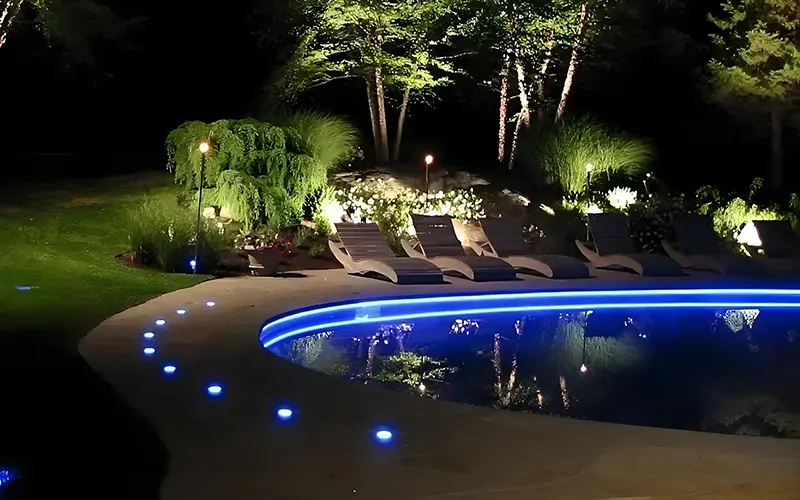IP68 neon strip lights for durable outdoor pool lighting
